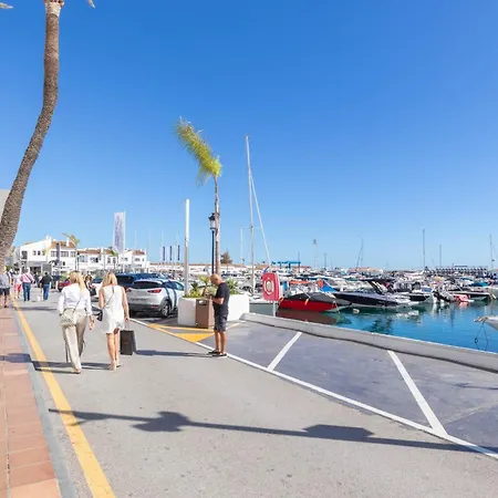 Marina Banus L Apartment