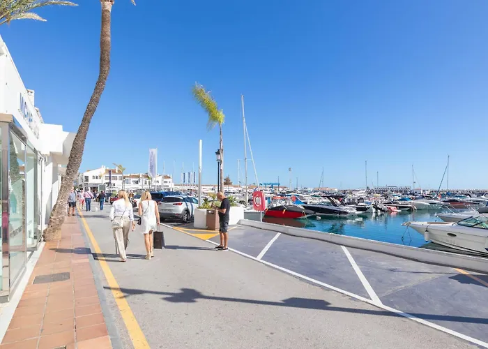 Aqua Banus 1 Apartment